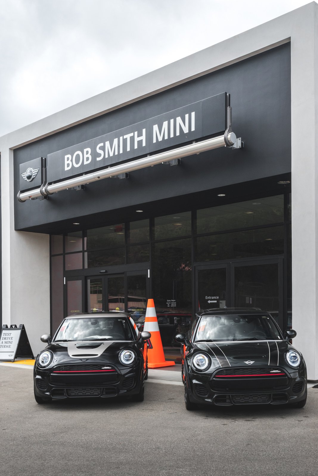 Bob Smith Mini in Calabasas, CA 91302