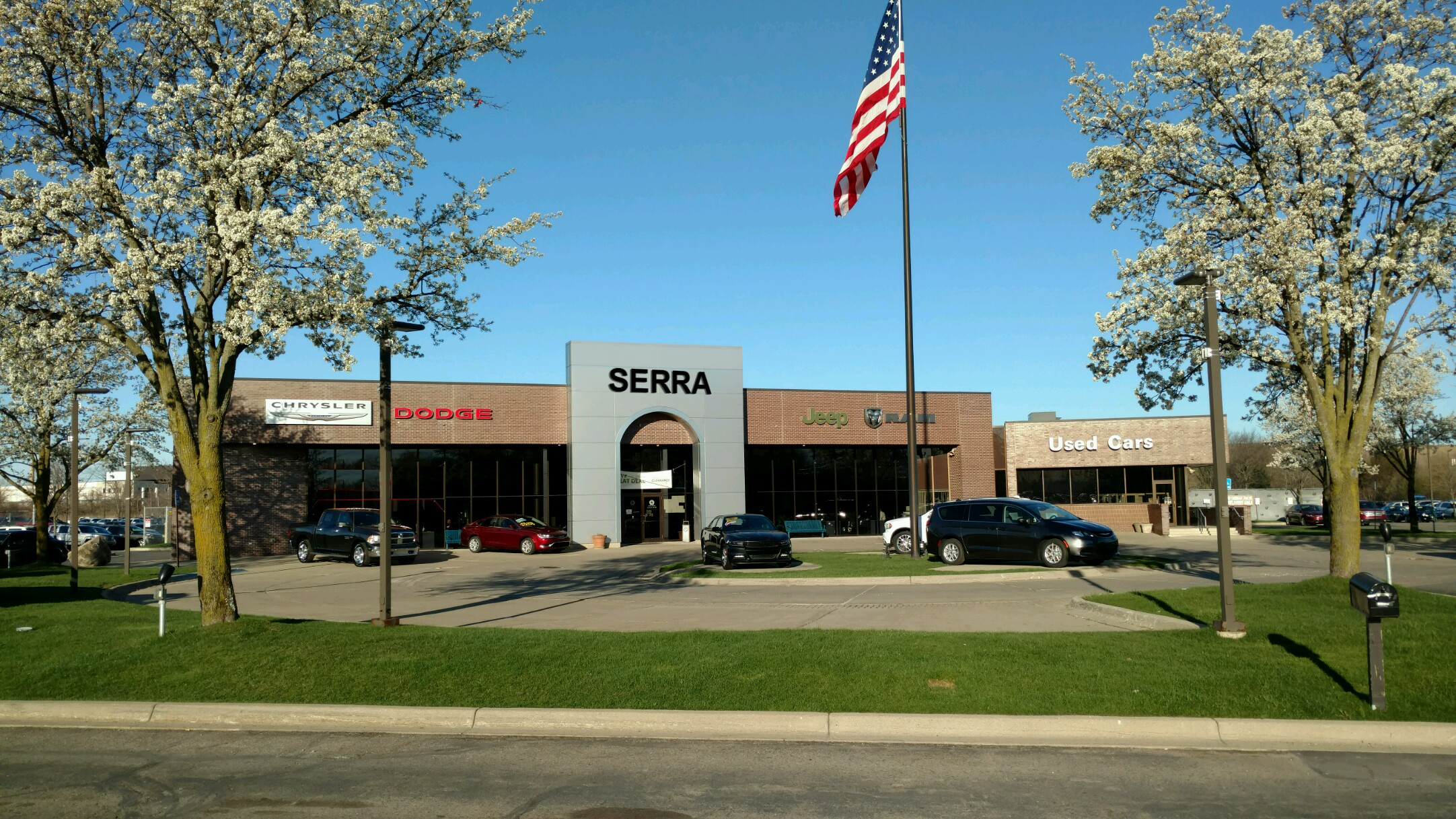 Serra CDJR Lake Orion in Lake Orion, MI 48359