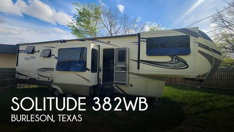 Grand Design Solitude 382WB Fifth Wheel 2020 for Sale