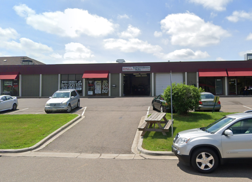 Ray's Independence Auto | New Hope, MN 55428