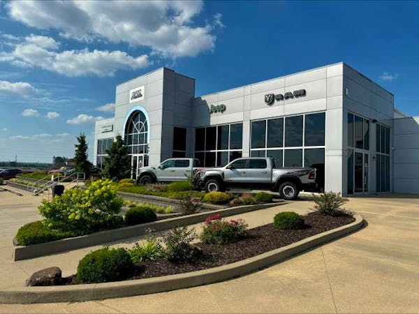 Lou Fusz Chrysler Dodge Jeep RAM of Vincennes in Vincennes, IN 47591