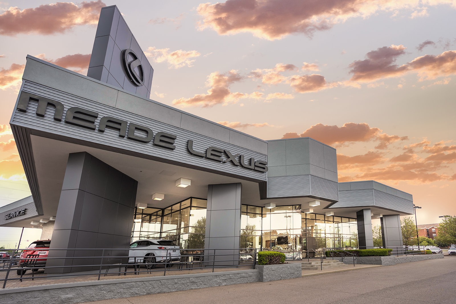 Meade Lexus of Lakeside in Utica, MI 48315