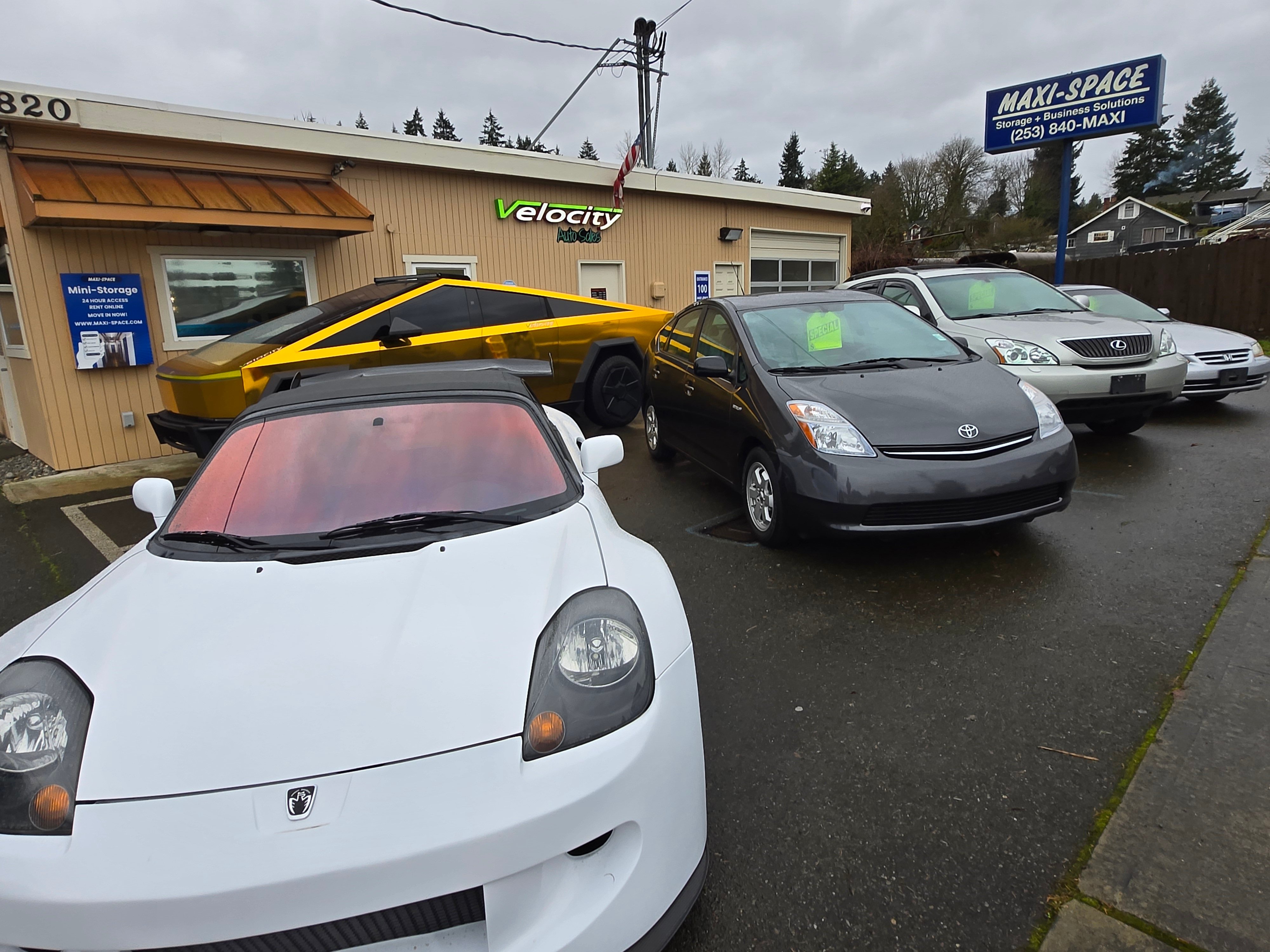 Velocity Auto Sales in Puyallup, WA 98373