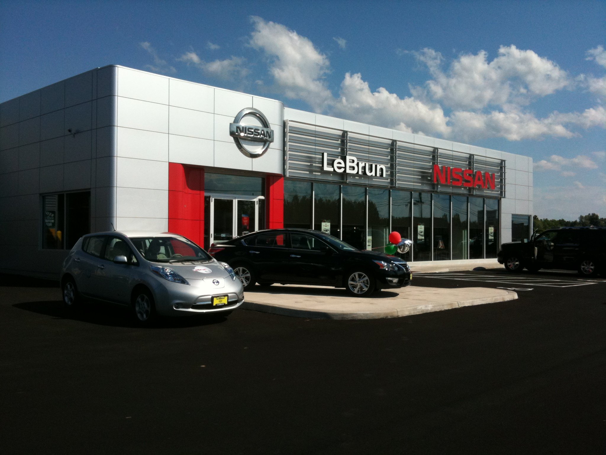 LeBrun Nissan in Auburn, NY 13021
