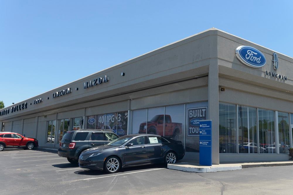 Laird Noller Automotive - Lawrence in Lawrence, KS 66046