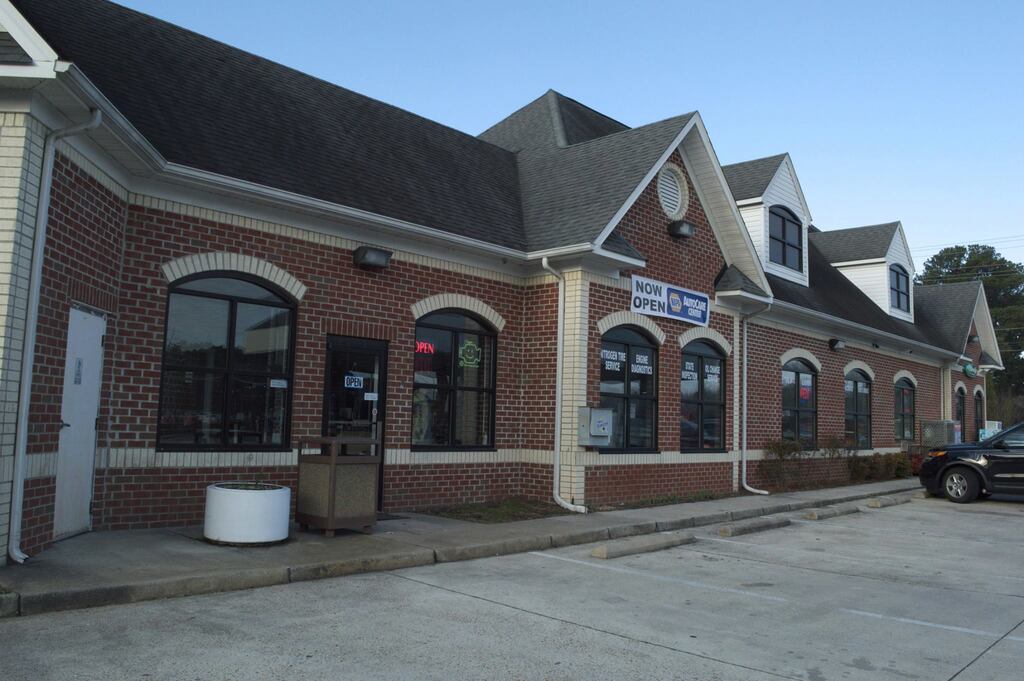 Napa BP | Virginia Beach, VA 23453