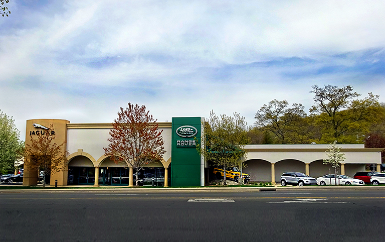 Land Rover Huntington in Huntington, NY 11743