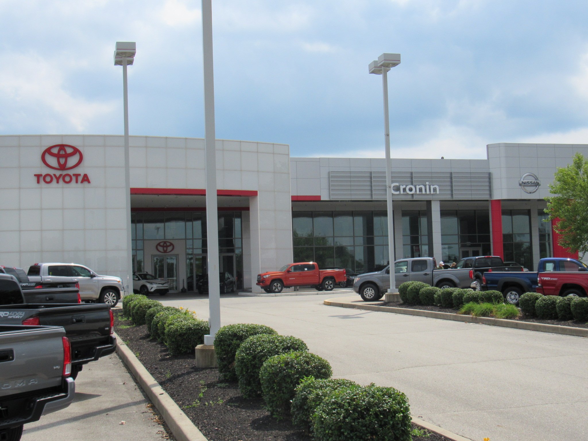 Cronin Richmond Toyota Nissan in Richmond, IN 47374
