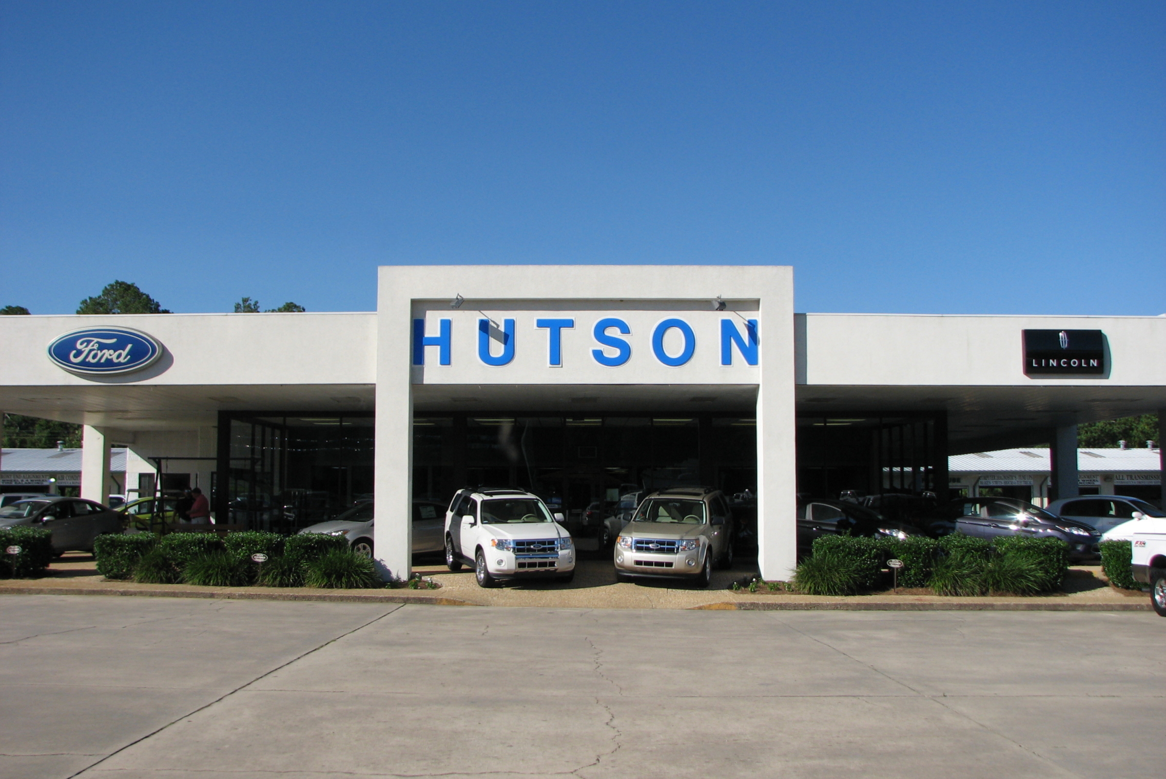 Robert Hutson Ford Lincoln Chrysler Dodge Jeep Ram in Moultrie, GA 31788
