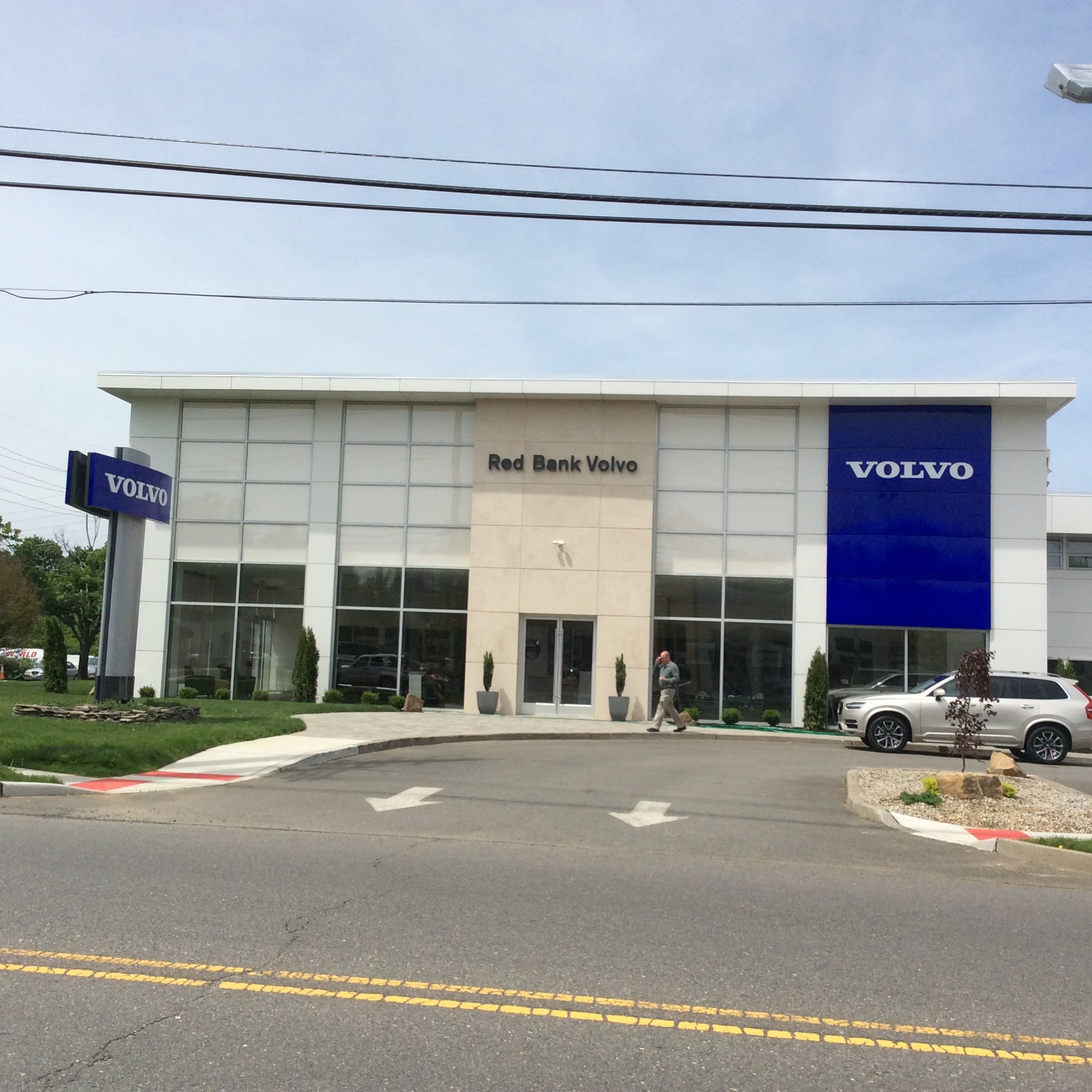 Red Bank Volvo in Red Bank, NJ 07701