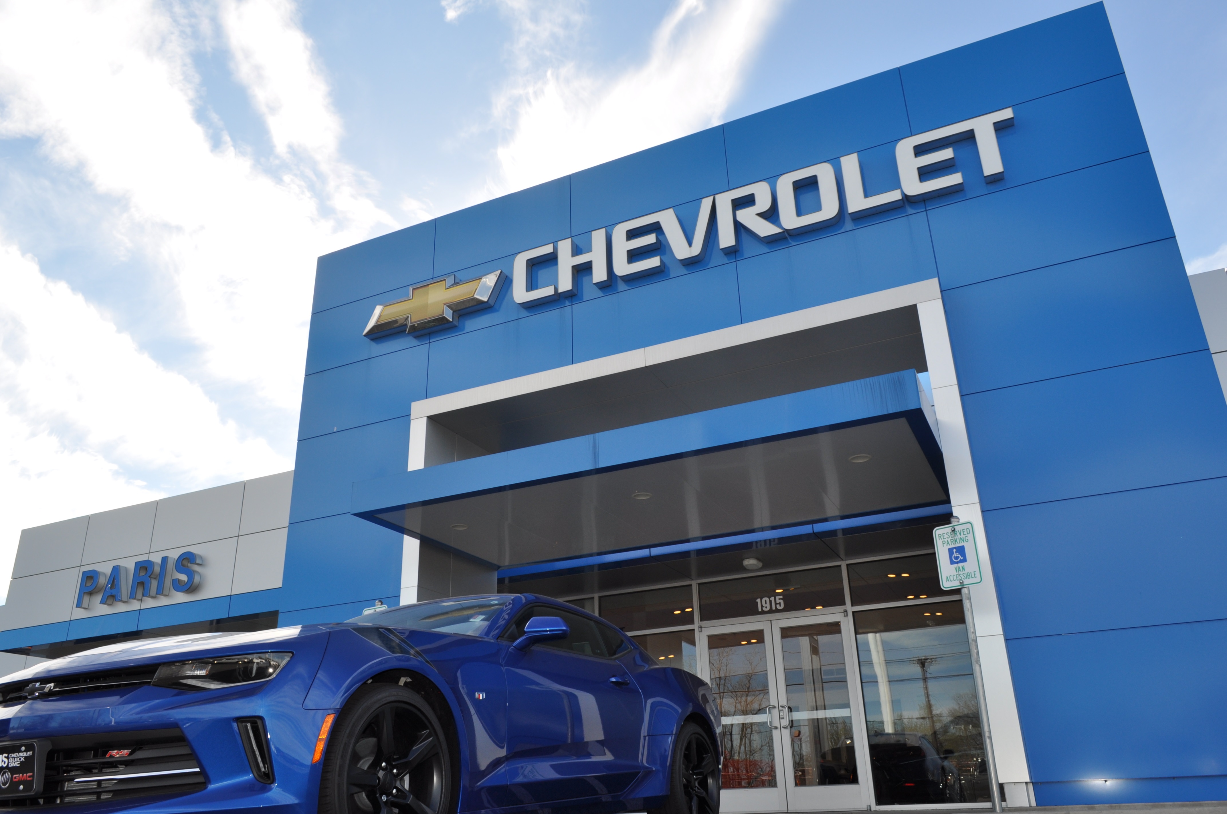 Paris Chevrolet GMC in Paris, TX 75460