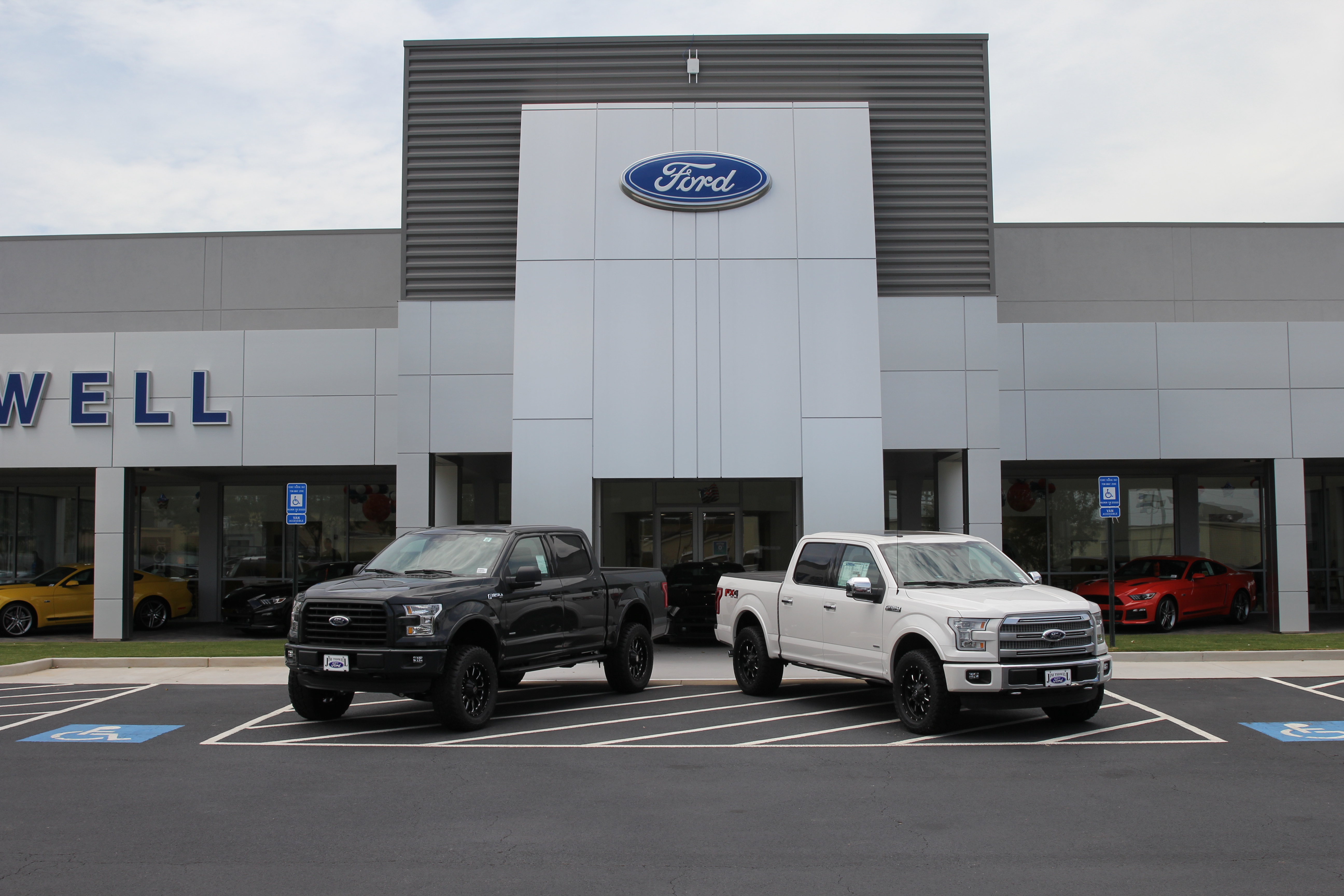 Jim Tidwell Ford in Kennesaw, GA 30144