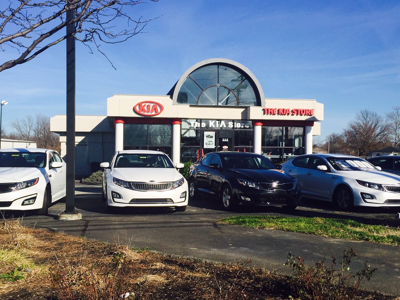 The KIA Store in Louisville, KY 40213