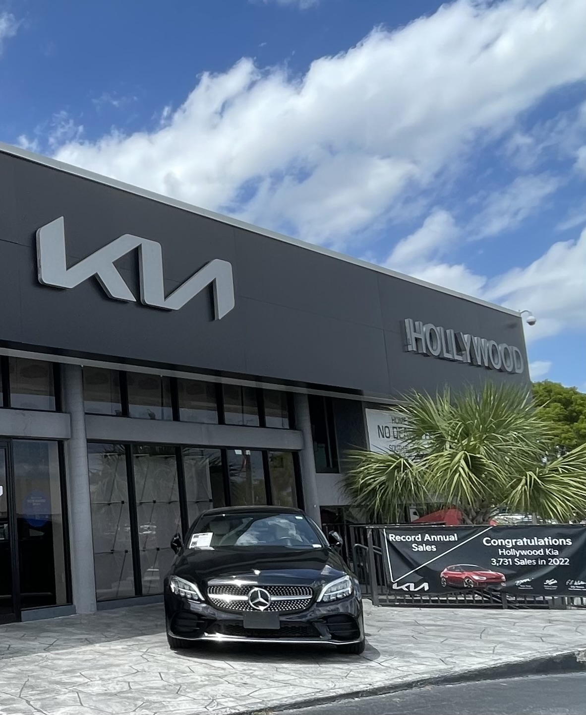 Hollywood Kia in Miramar, FL 33023