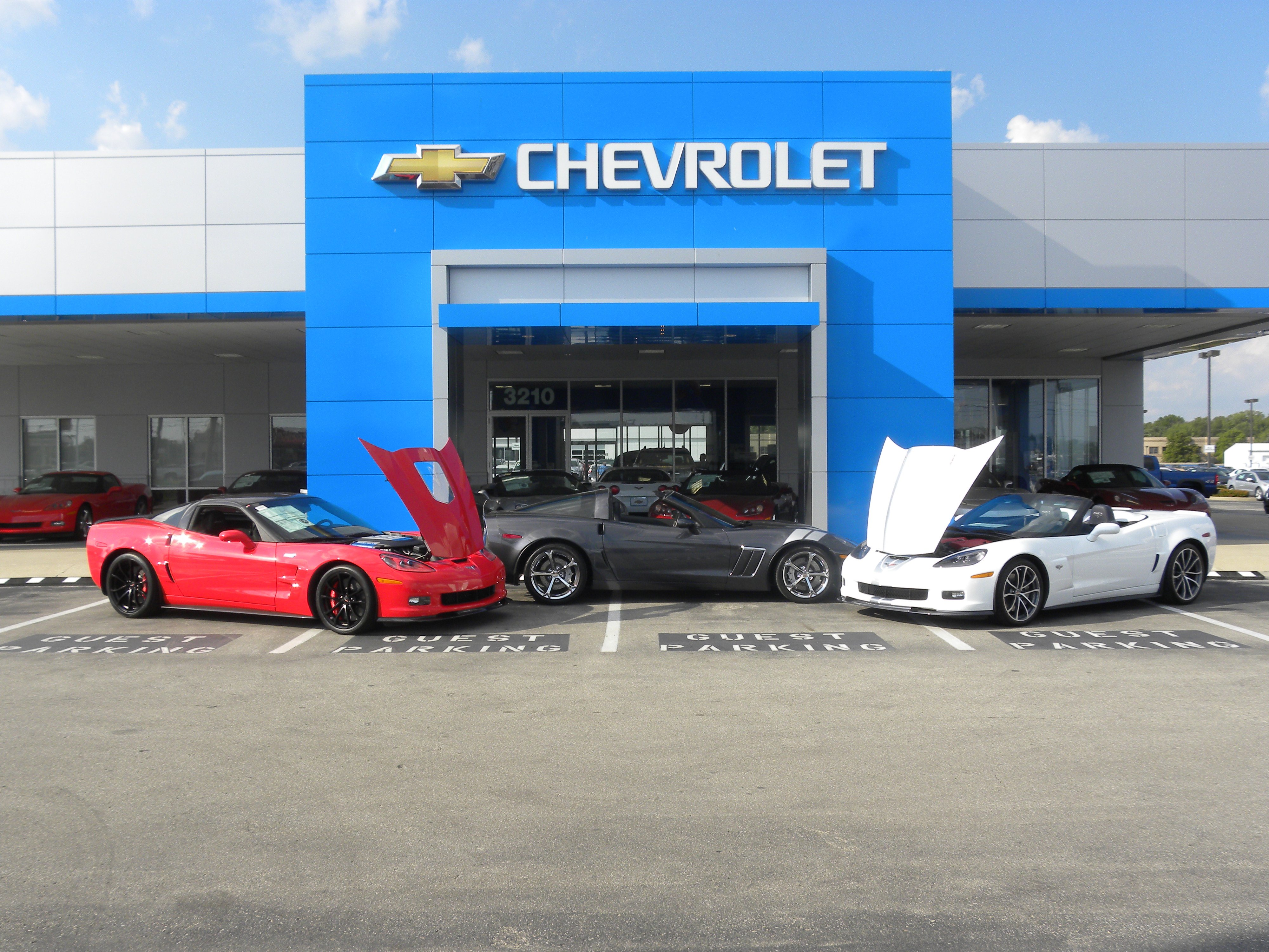 Penske Chevrolet in Indianapolis, IN 46240