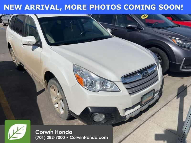 2014 Subaru Outback White, 104K miles for Sale