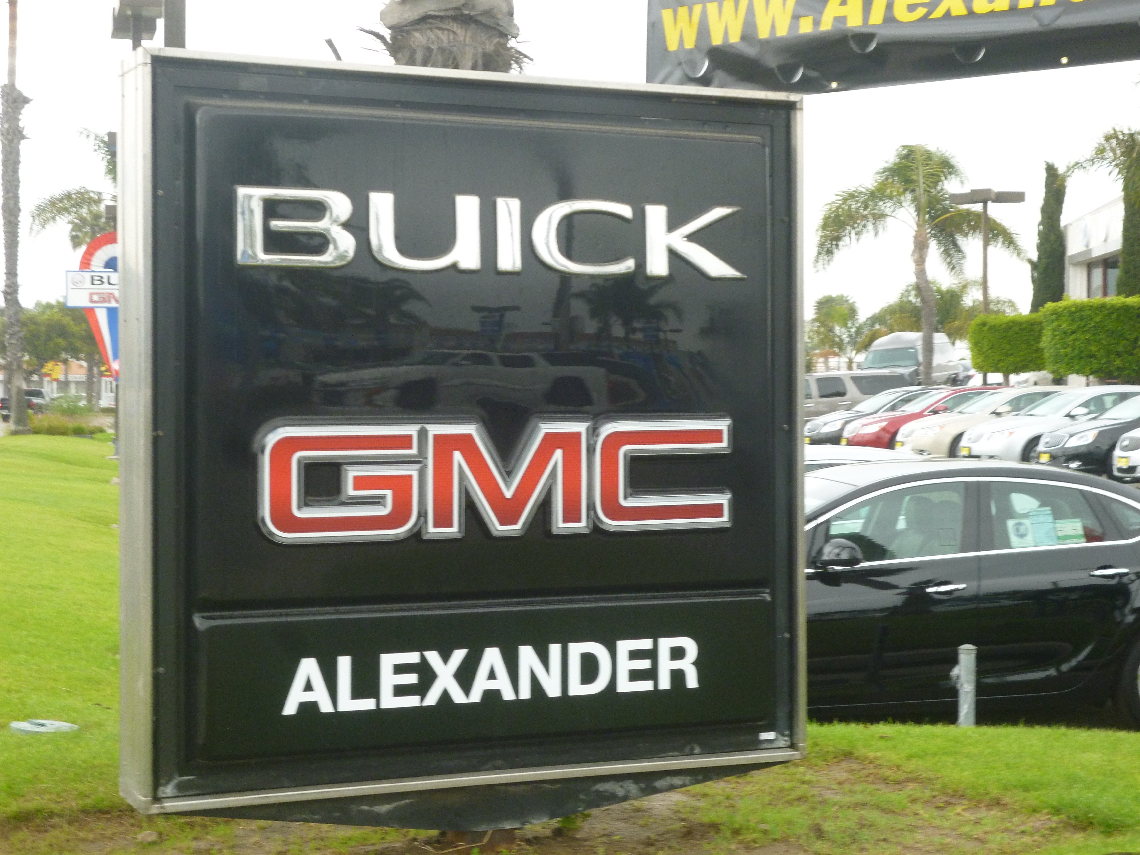 Alexander GMC Cadillac in Oxnard, CA 93036