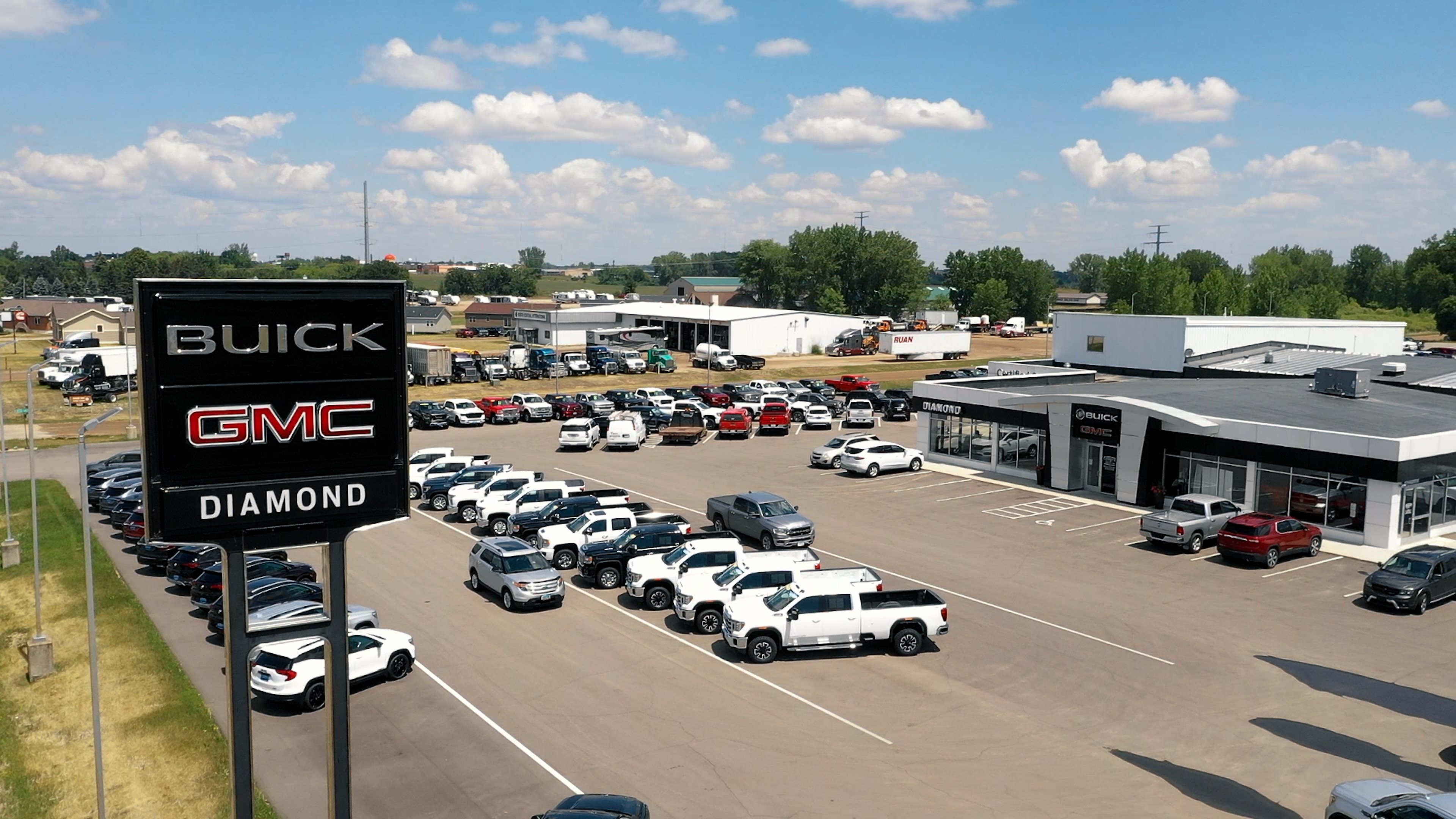 Diamond Buick GMC in Alexandria, MN 56308