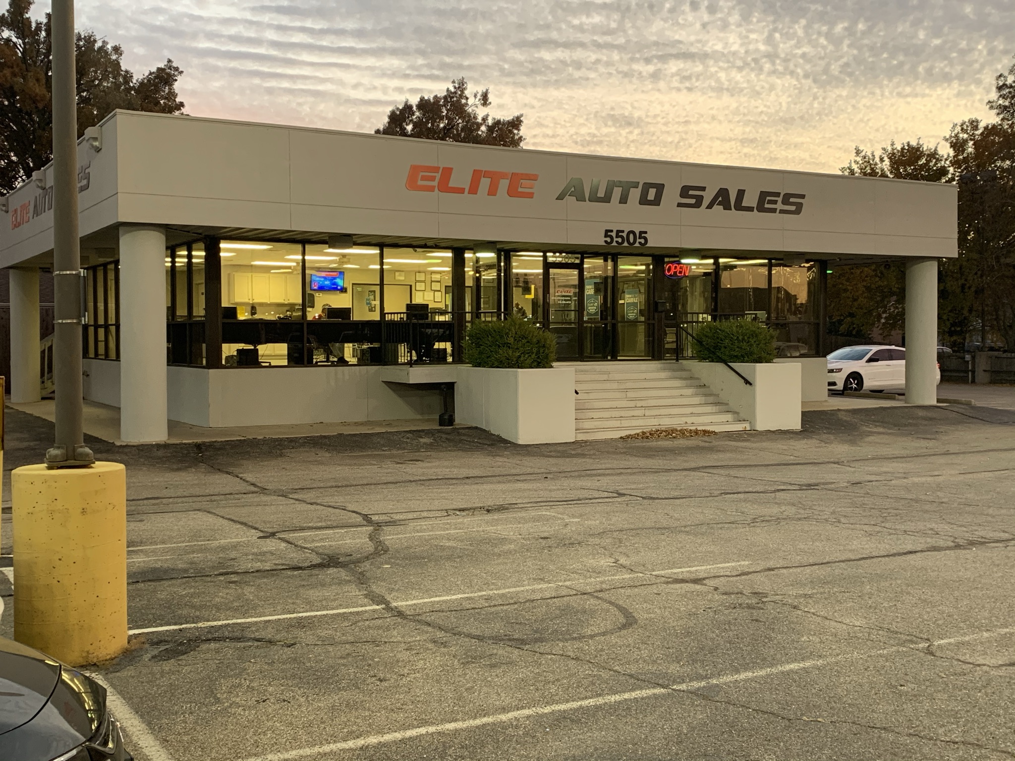 Elite Auto Sales in Wichita, KS 67218