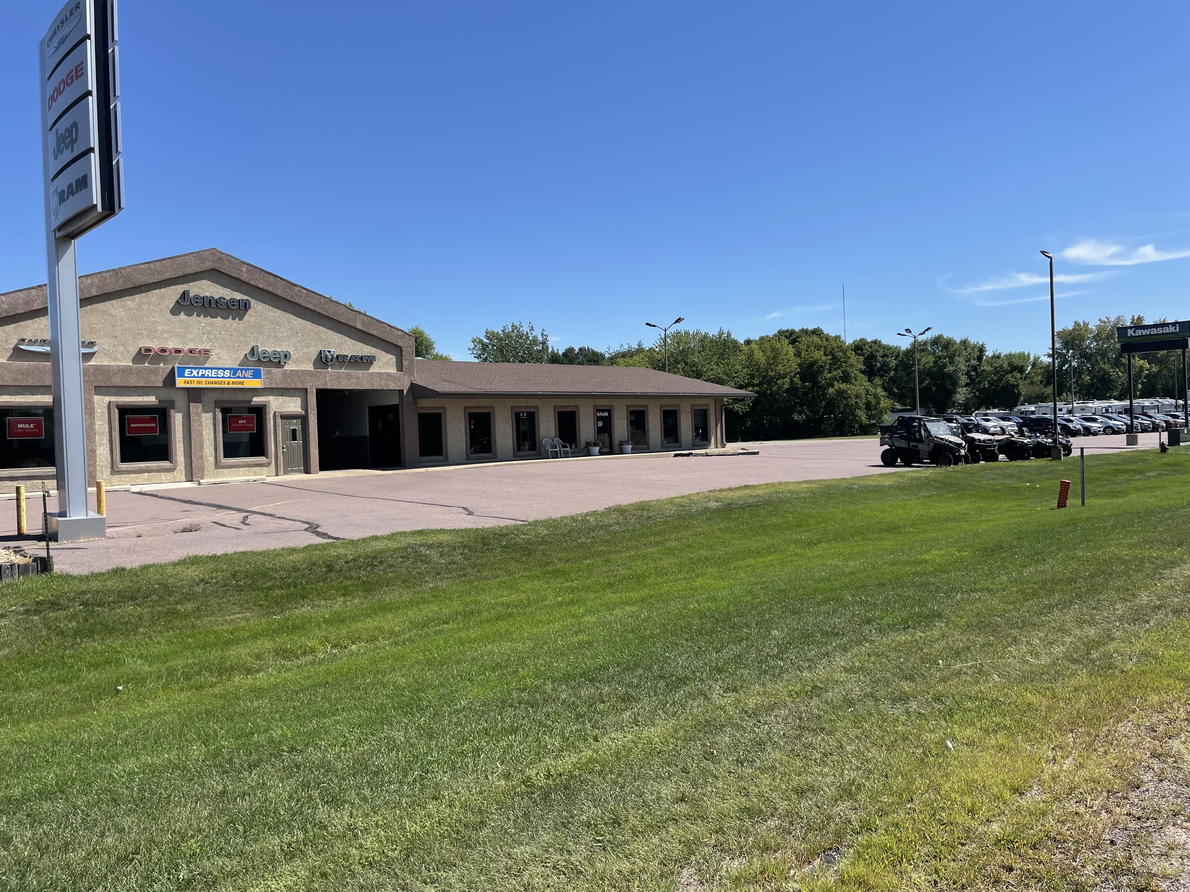 Jensen Chrysler Dodge Jeep RAM in New Ulm, MN 56073
