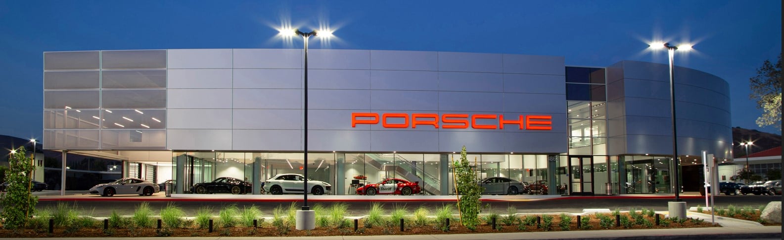 Porsche Westlake in Thousand Oaks, CA 91362