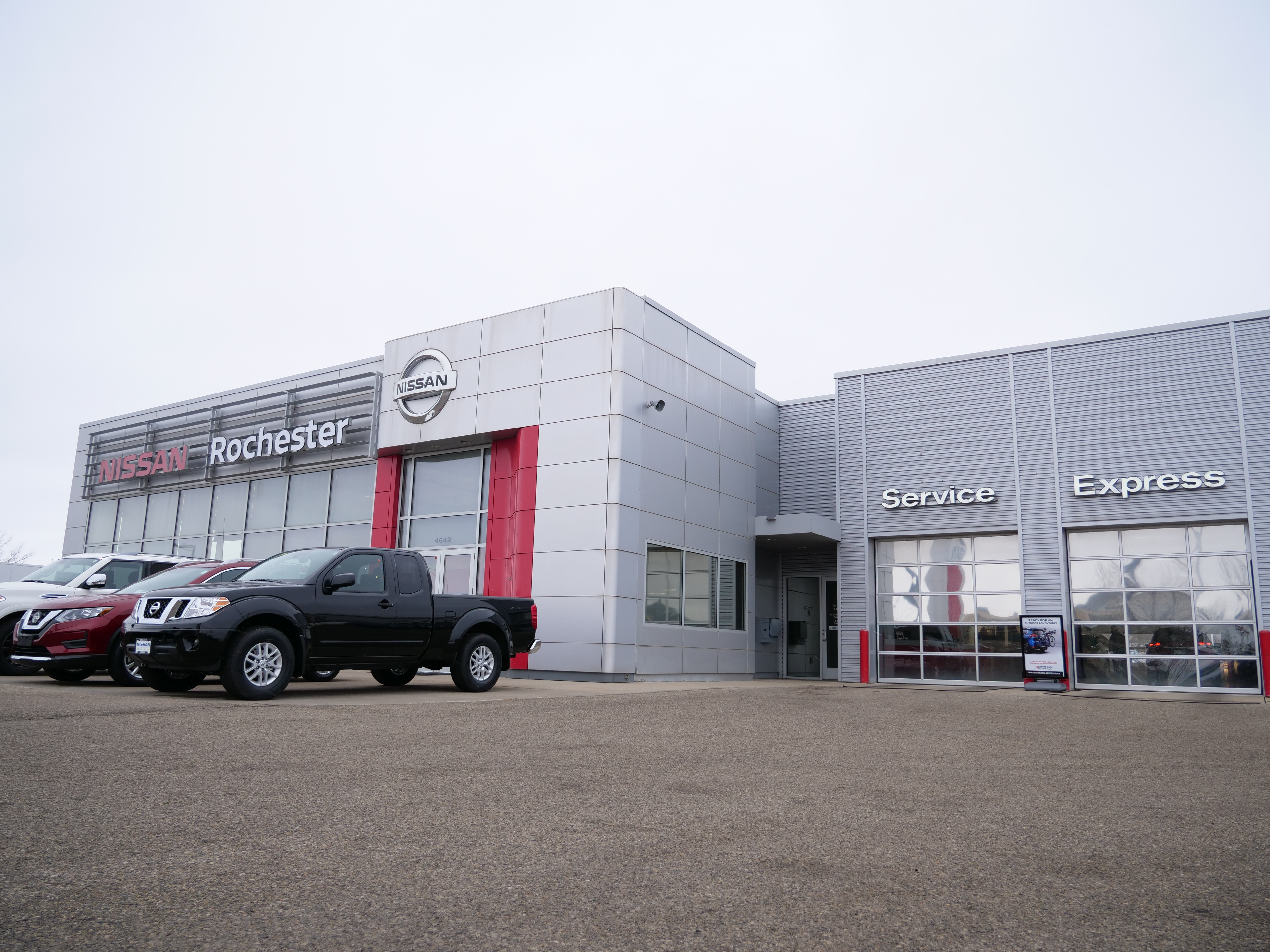 Nissan of Rochester in Rochester, MN 55901