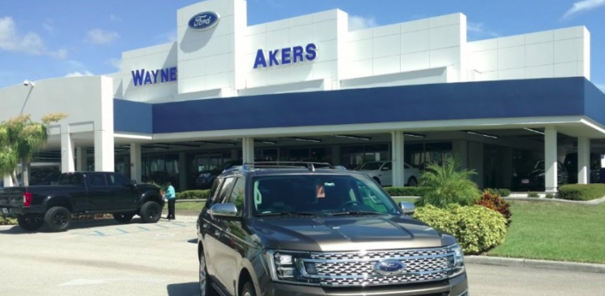 Wayne Akers Ford in Lake Worth, FL 33461