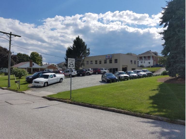 Hackler and Son Used Cars in Red Lion, PA 17356