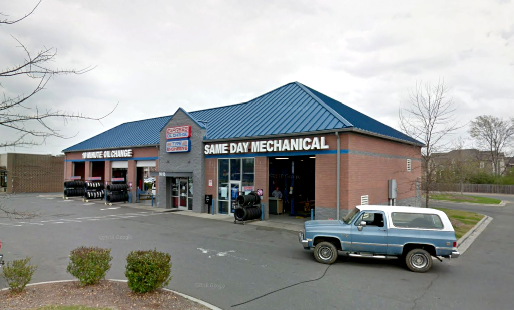 Express Oil Change & Tire Engineers - South Tryon | Charlotte, NC 28273
