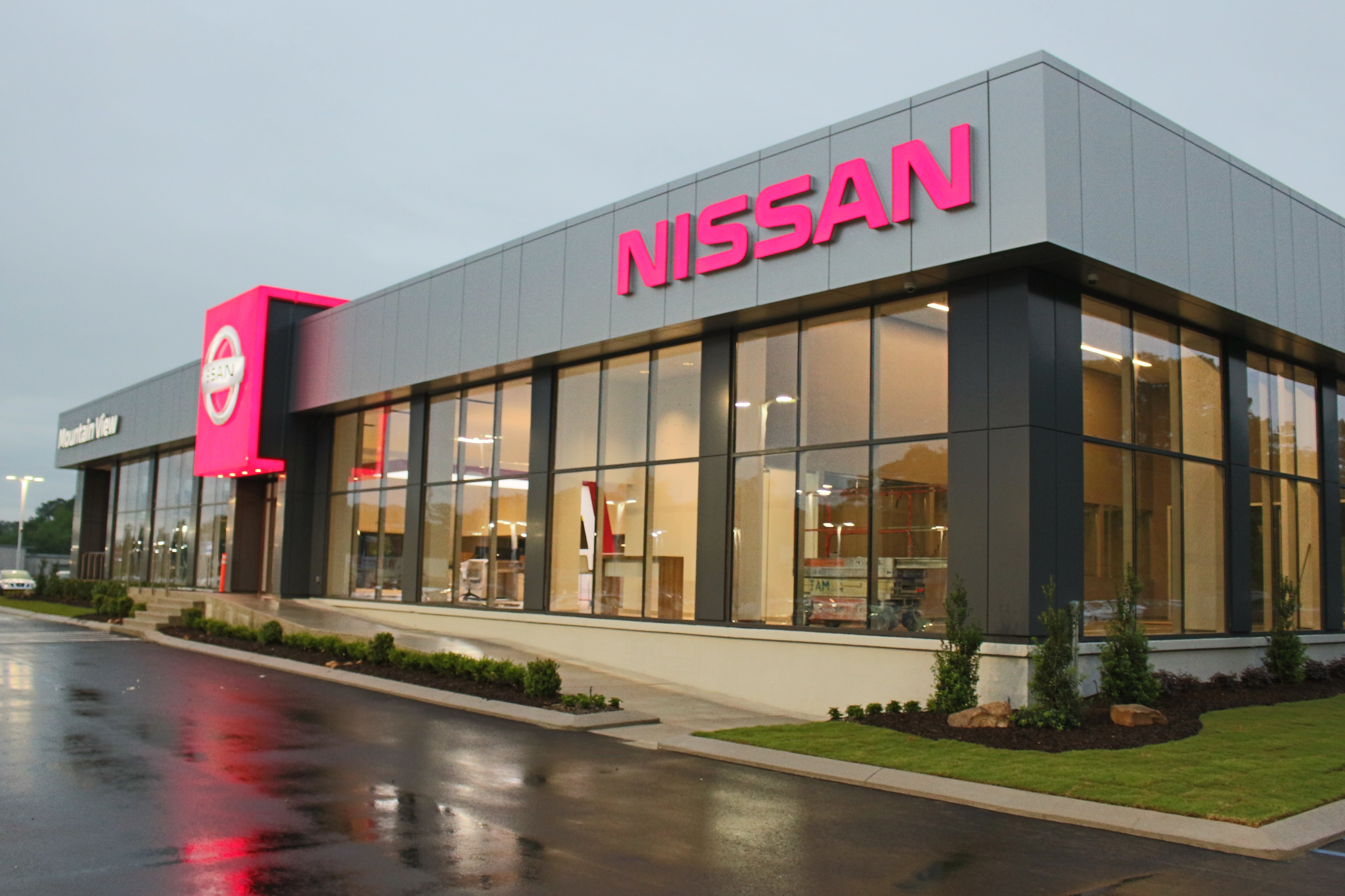 Mtn View Nissan of Dalton in Dalton, GA 30721