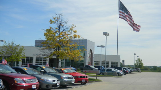 Stew Hansen Chrysler Jeep Dodge RAM FIAT in Des Moines, IA 50323