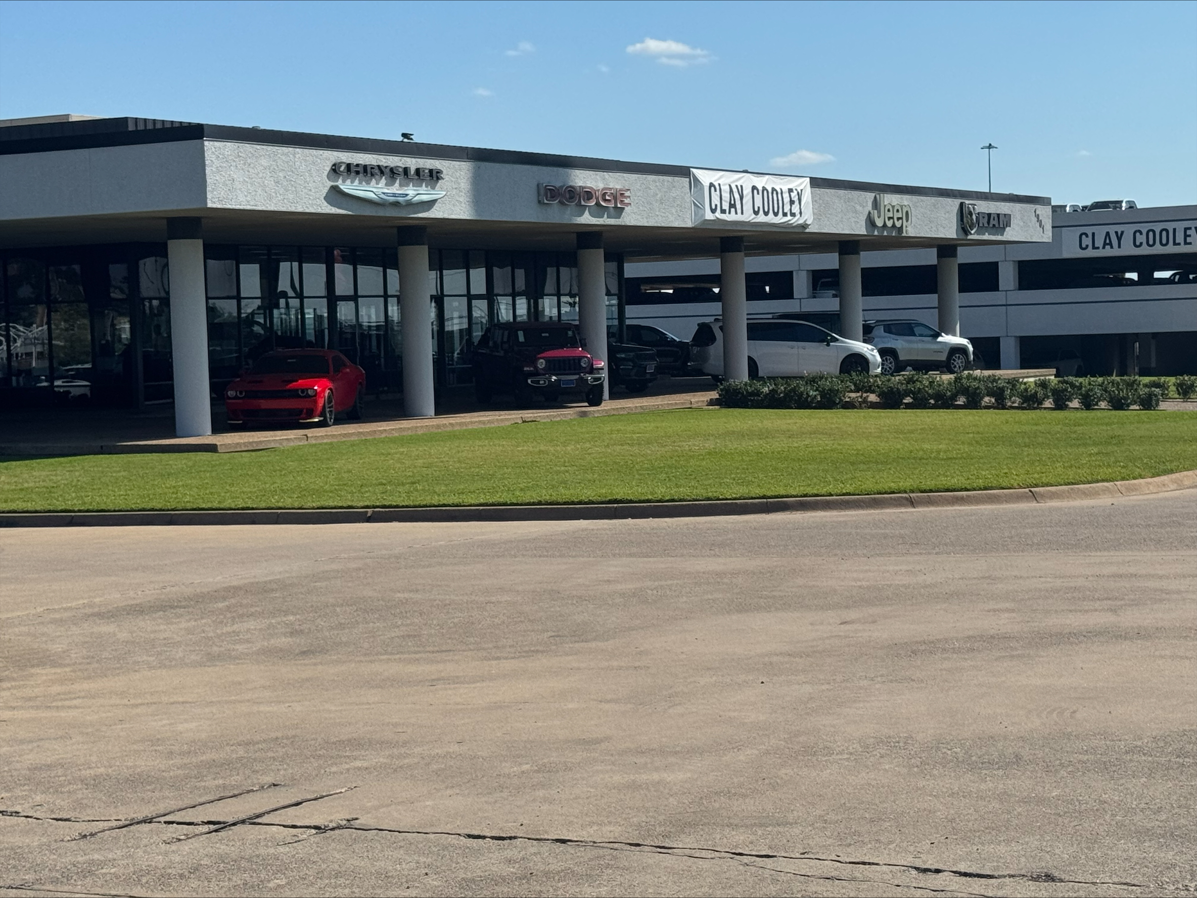 CLAY COOLEY CHRYSLER DODGE JEEP RAM ARLINGTON in Arlington, TX 76011