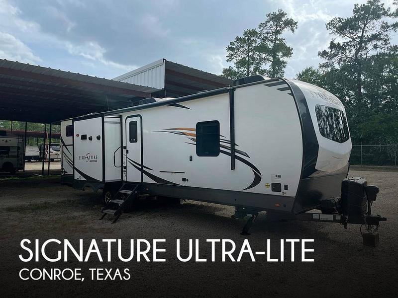 Rockwood Signature Ultra-Lite 8327SB Travel Trailer 2020 for Sale