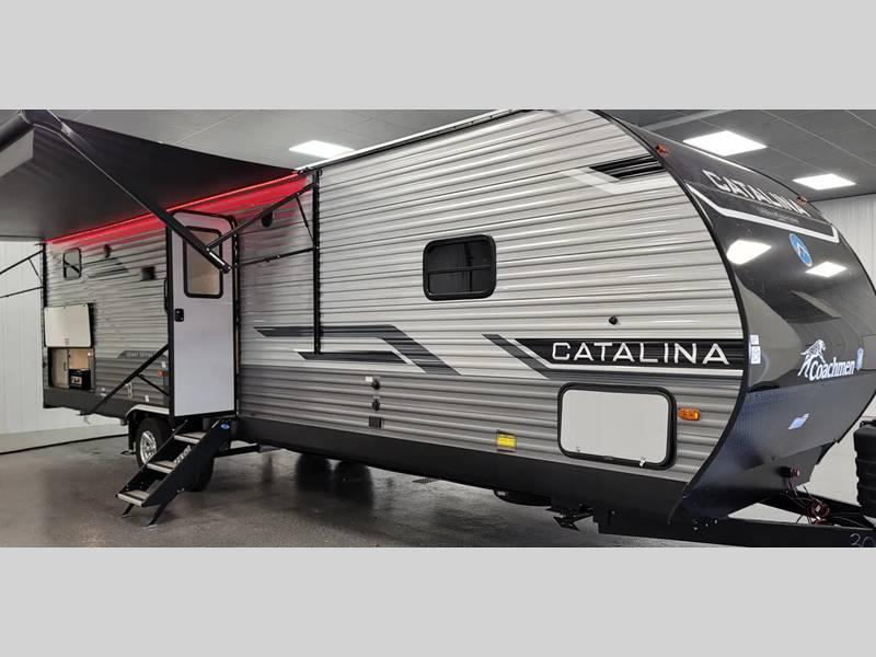 2024 Coachmen Coachmen RV Catalina Legacy Edition 293TQBSCK 36ft for Sale