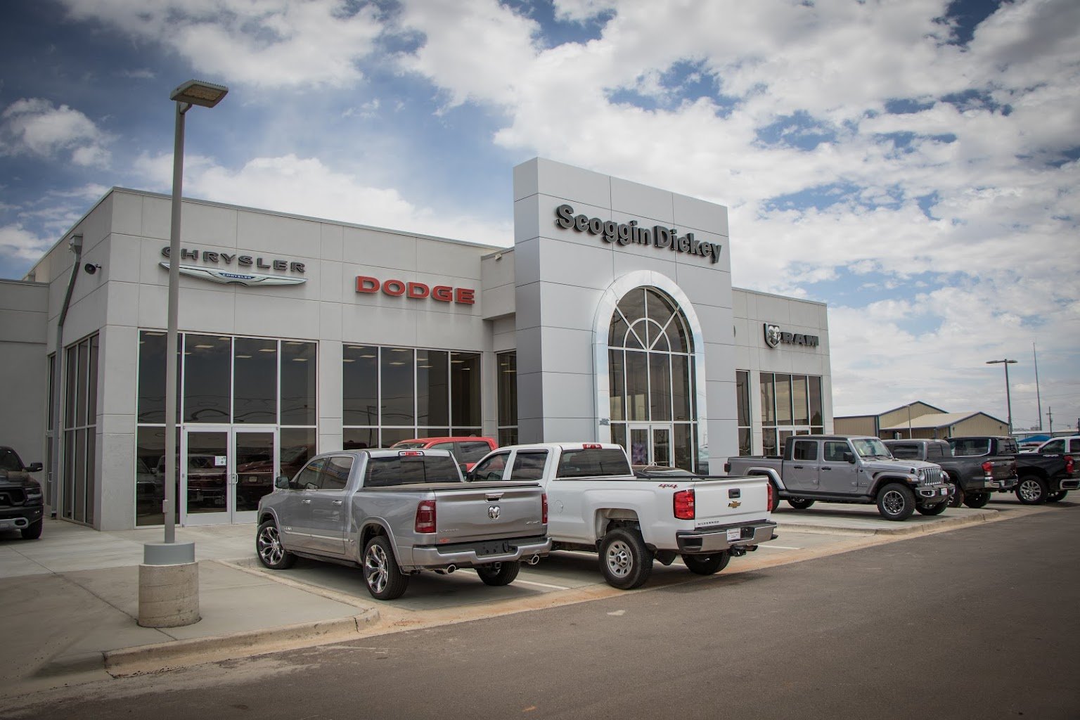 Scoggin Dickey Chrysler Dodge Jeep in Levelland, TX 79336