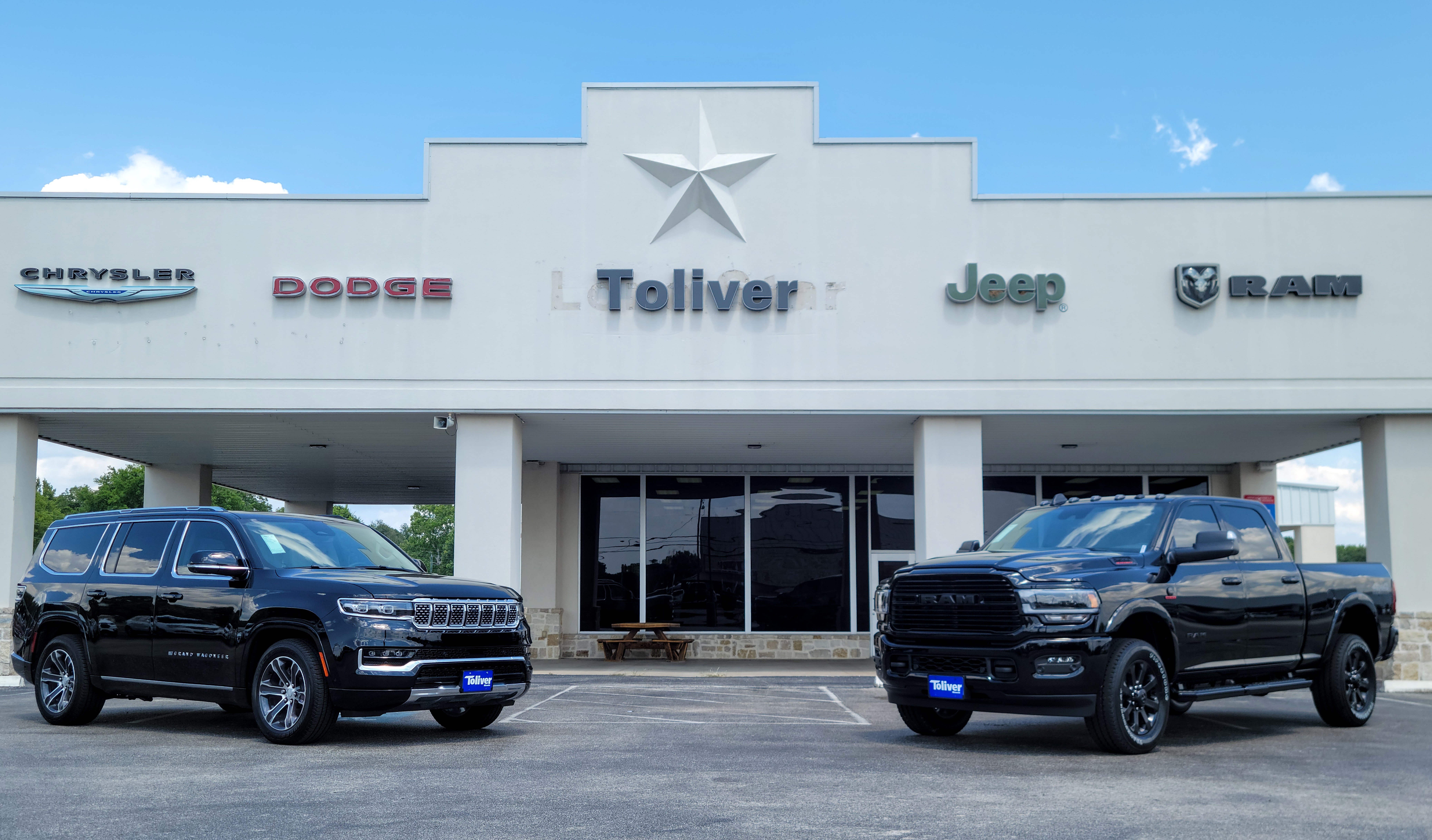 Toliver Chrysler Dodge Jeep Ram Mineola in Mineola, TX 75773