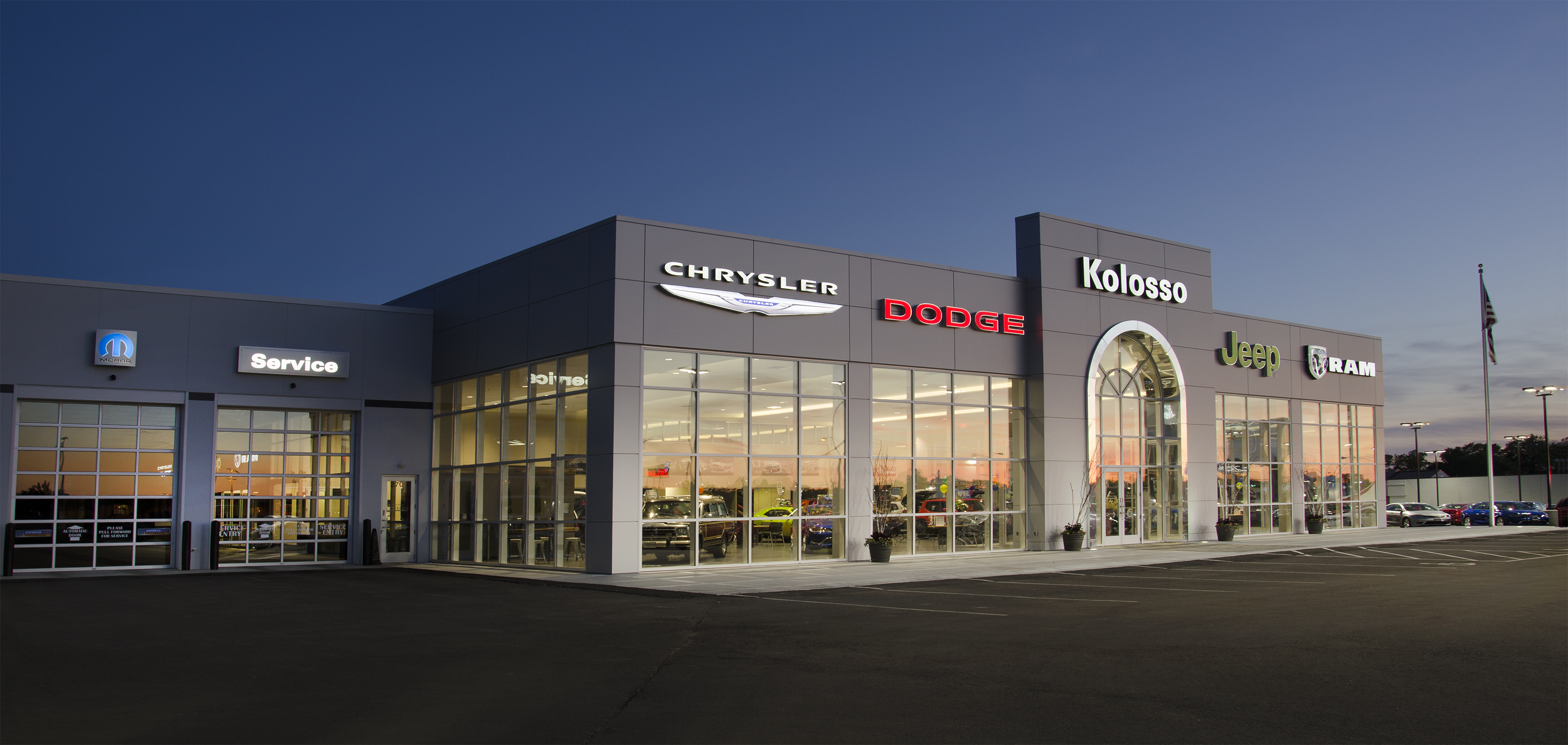 Kolosso Chrysler Dodge Jeep Ram in Appleton, WI 54914