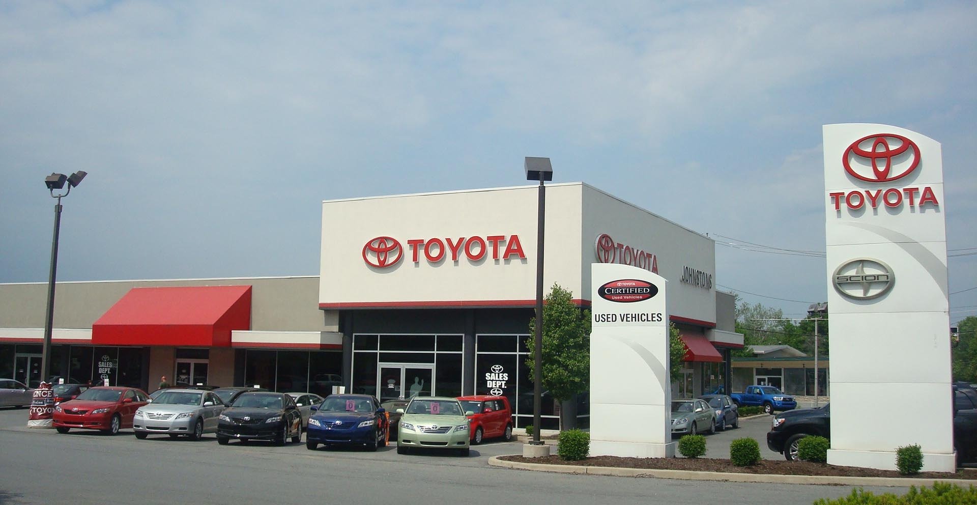 Johnstons Toyota in New Hampton, NY 10958