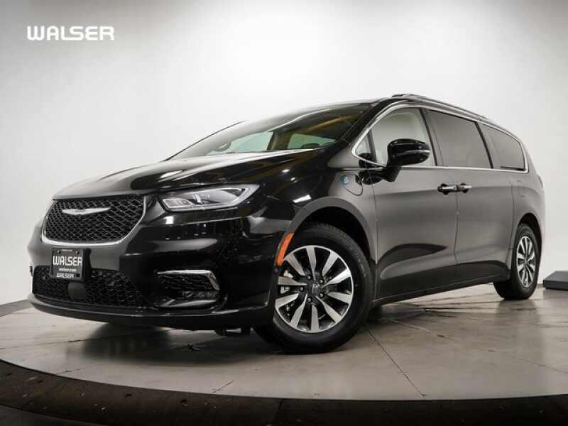 2021 Chrysler Pacifica Hybrid Black, 67K miles for Sale