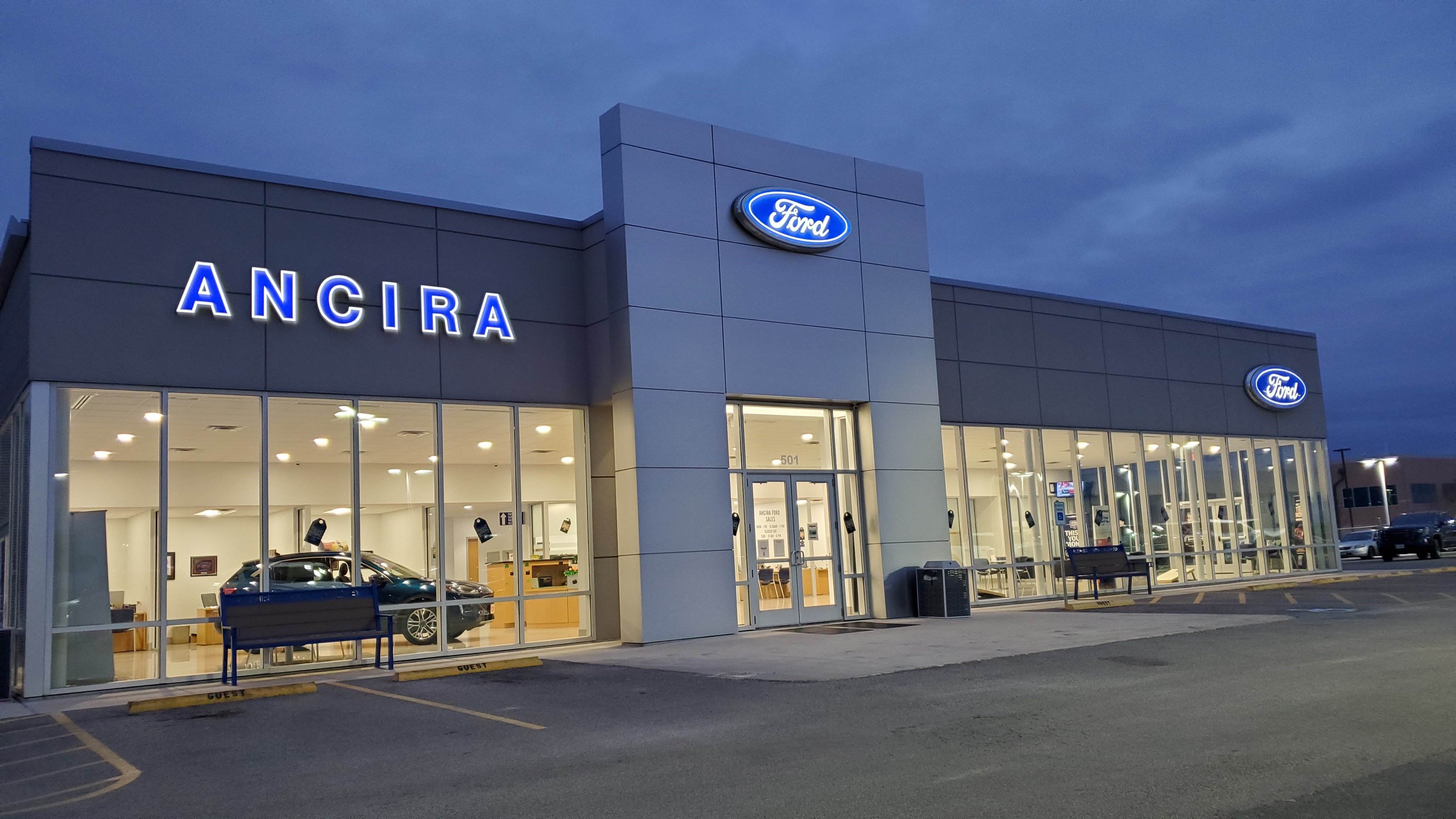 Ancira Ford in Floresville, TX 78114