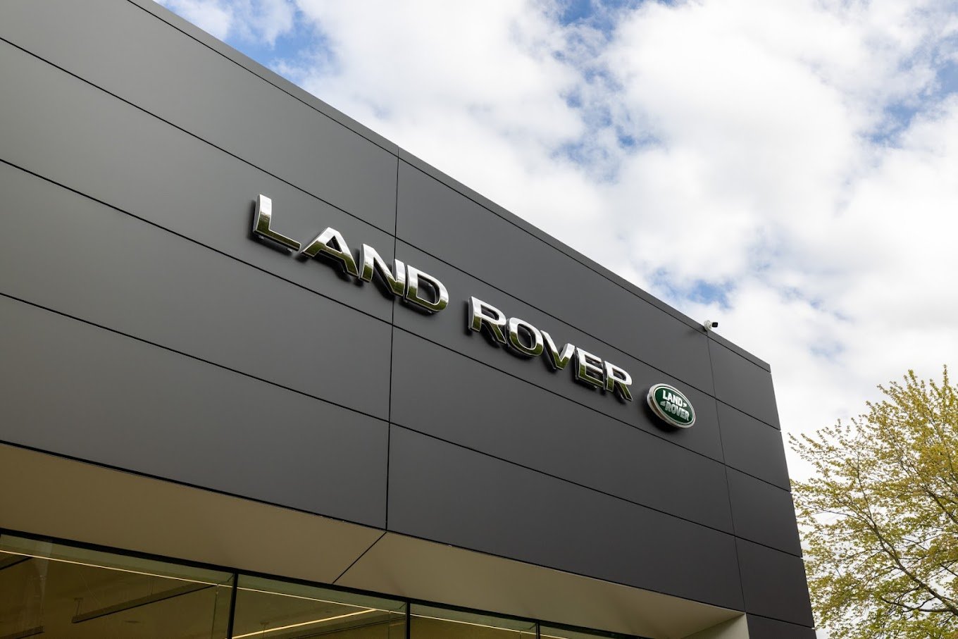 Land Rover Mt Kisco in Mount Kisco, NY 10549