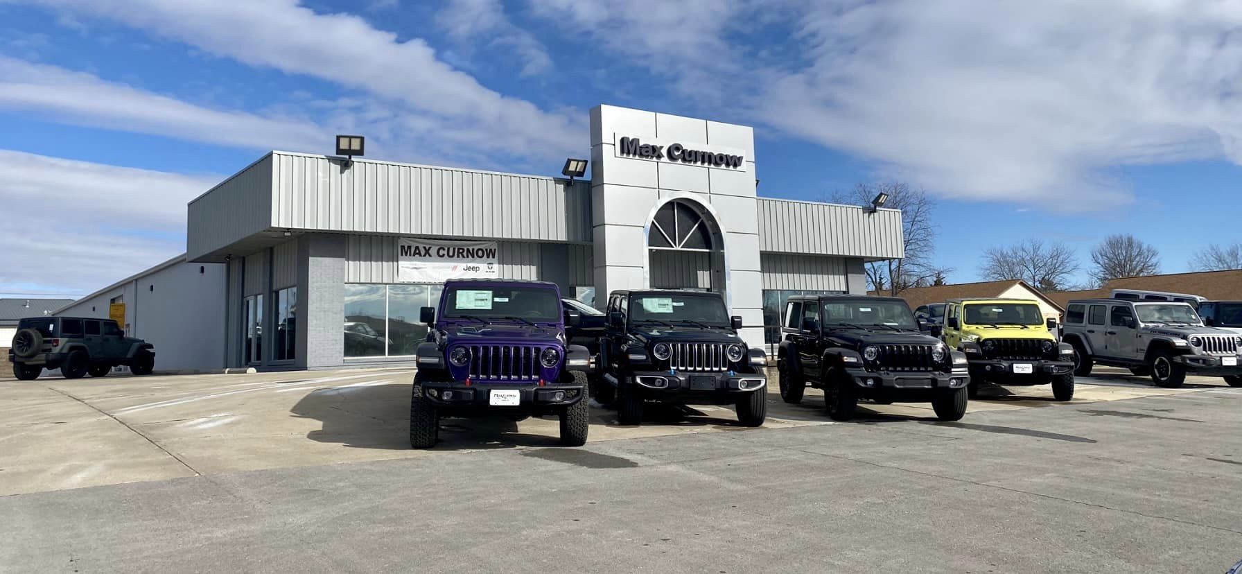 Max Curnow Chrysler Dodge Jeep RAM in Cameron, MO 64429