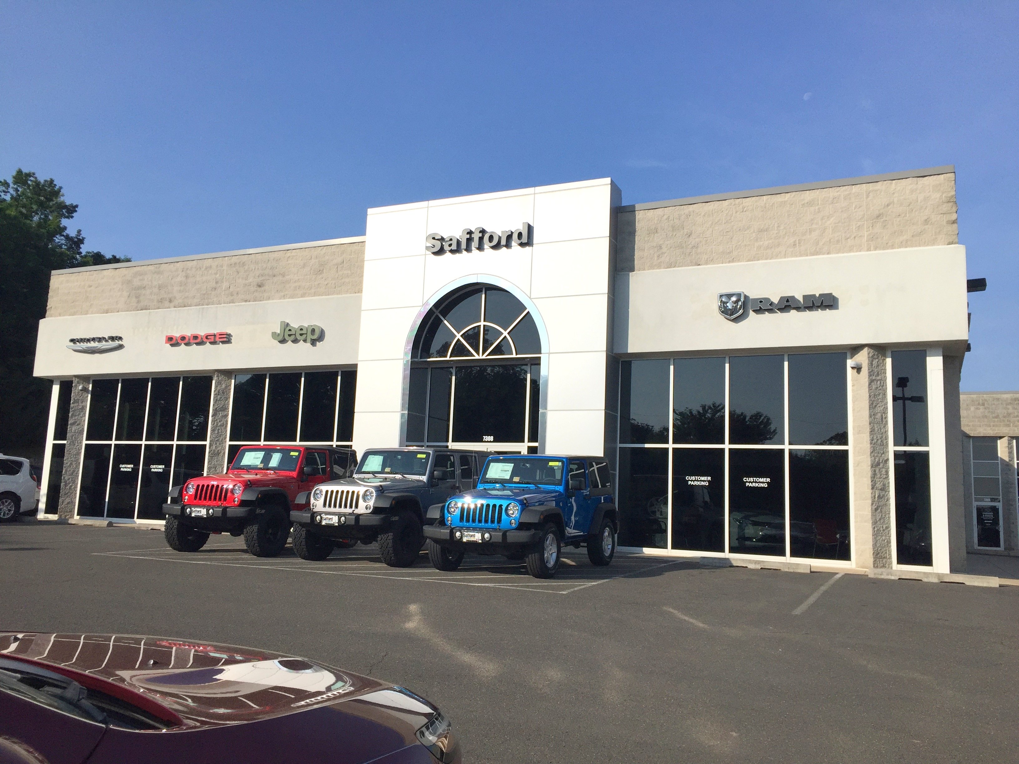 Safford Chrysler Jeep Dodge of Warrenton in Warrenton, VA 20187