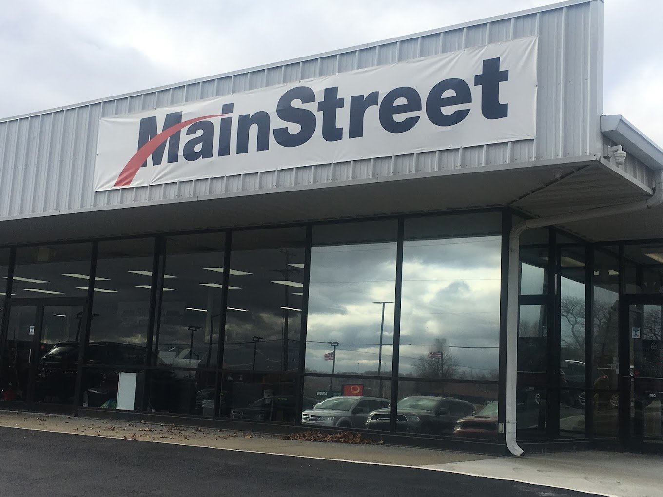 Main Street Chrysler Dodge Jeep Ram in Lansing, KS 66043