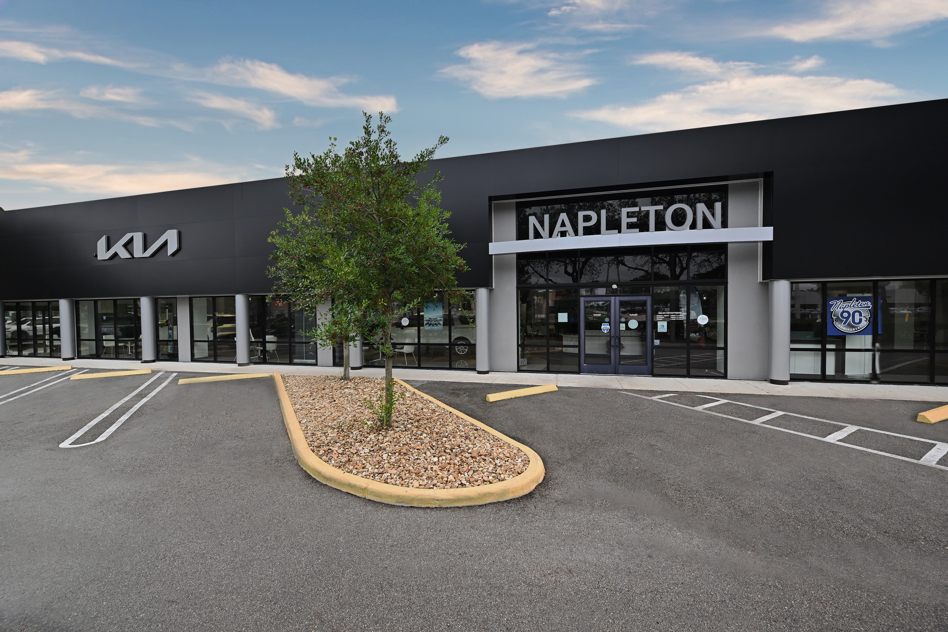 Napleton's Northlake KIA in Palm Beach Gardens, FL 33403