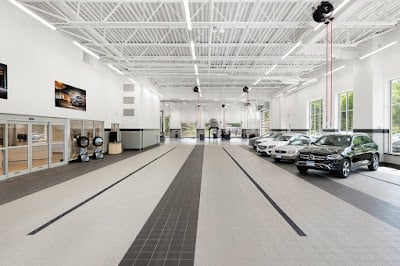 Mercedes-Benz of St. Paul in Maplewood, MN 55109