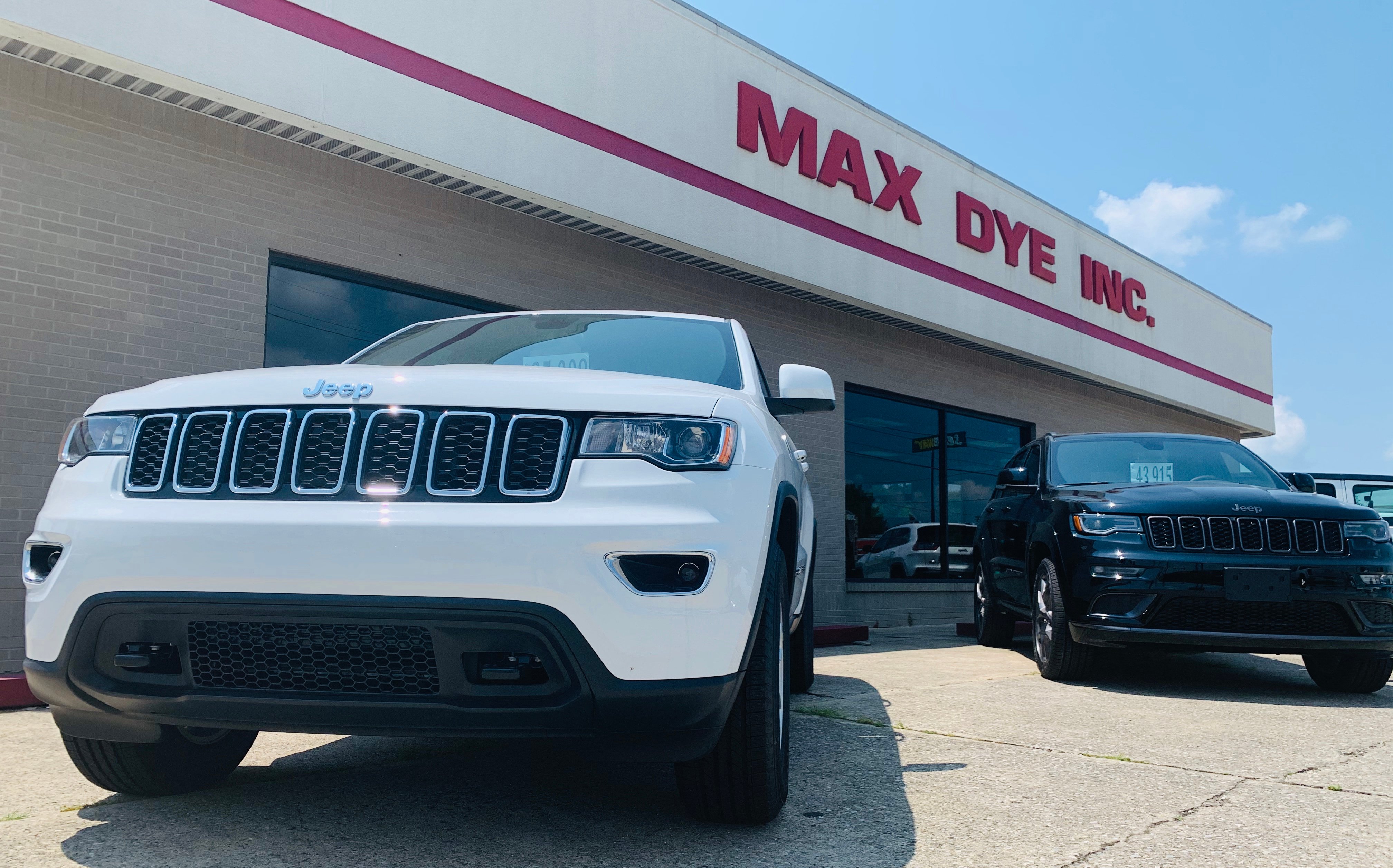 Max Dye Chrysler Dodge Jeep in Salem, IL 62881
