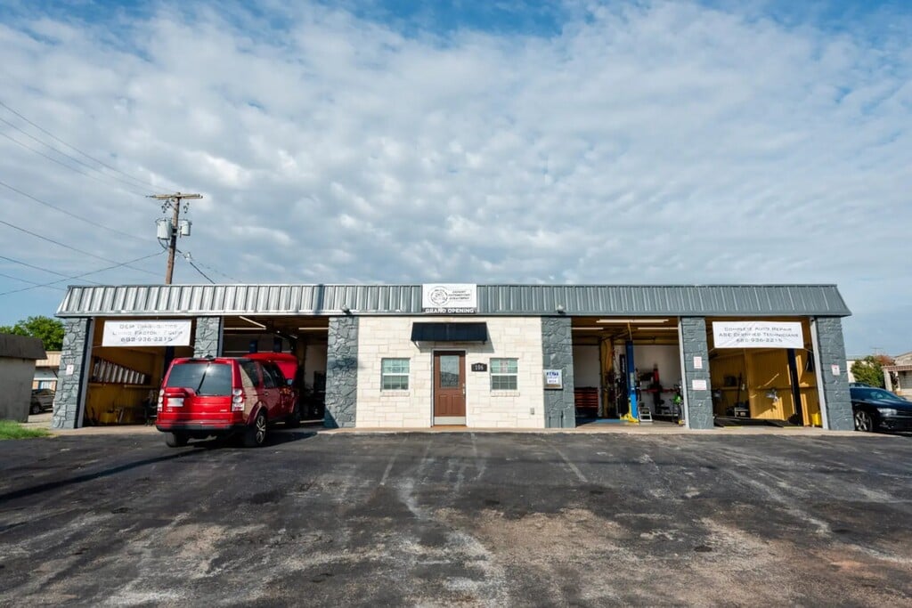 Expert Automotive Solutions - Supply Lane | Granbury, TX 76048