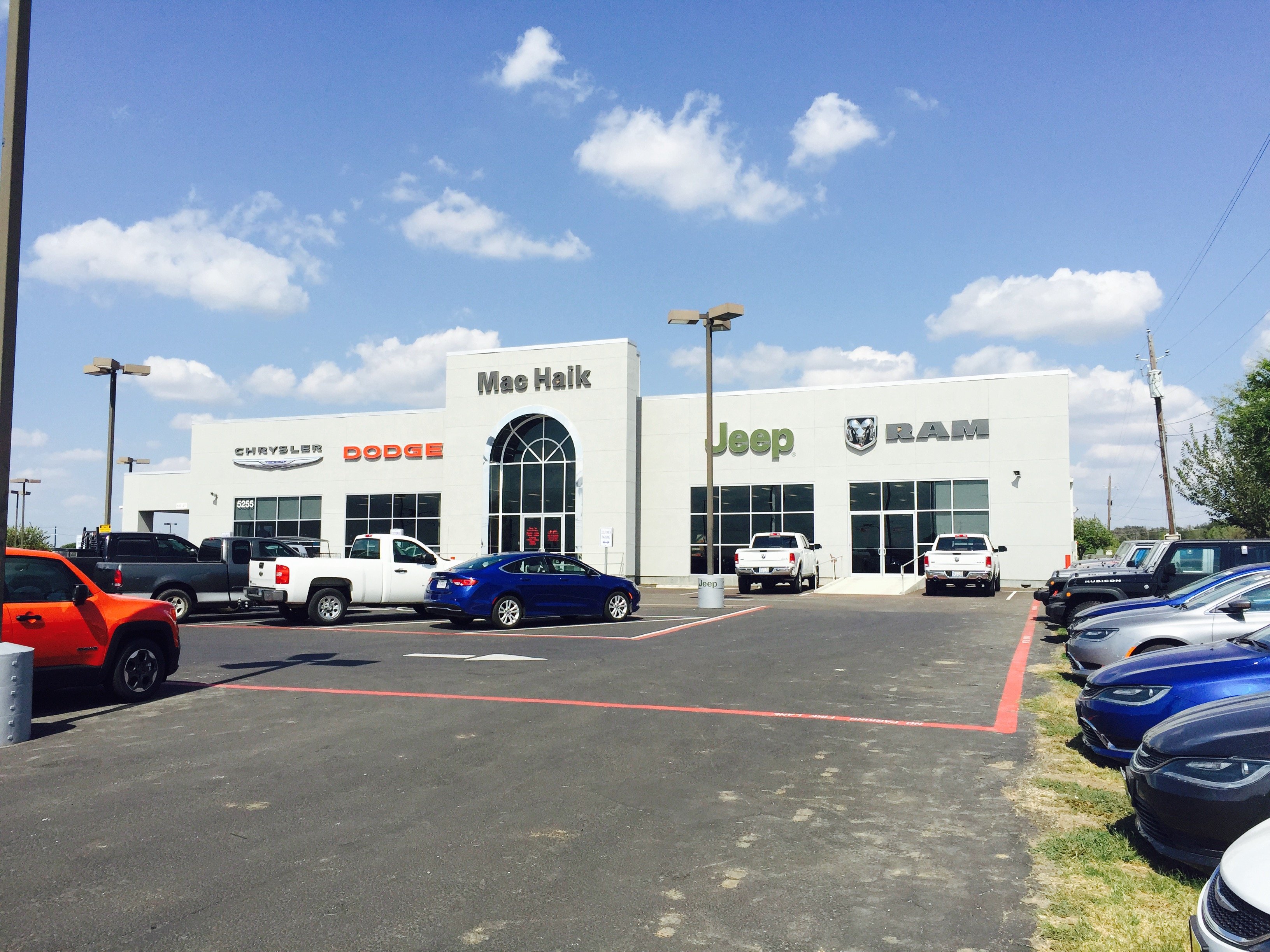 Mac Haik Dodge Chrysler Jeep in Georgetown, TX 78626