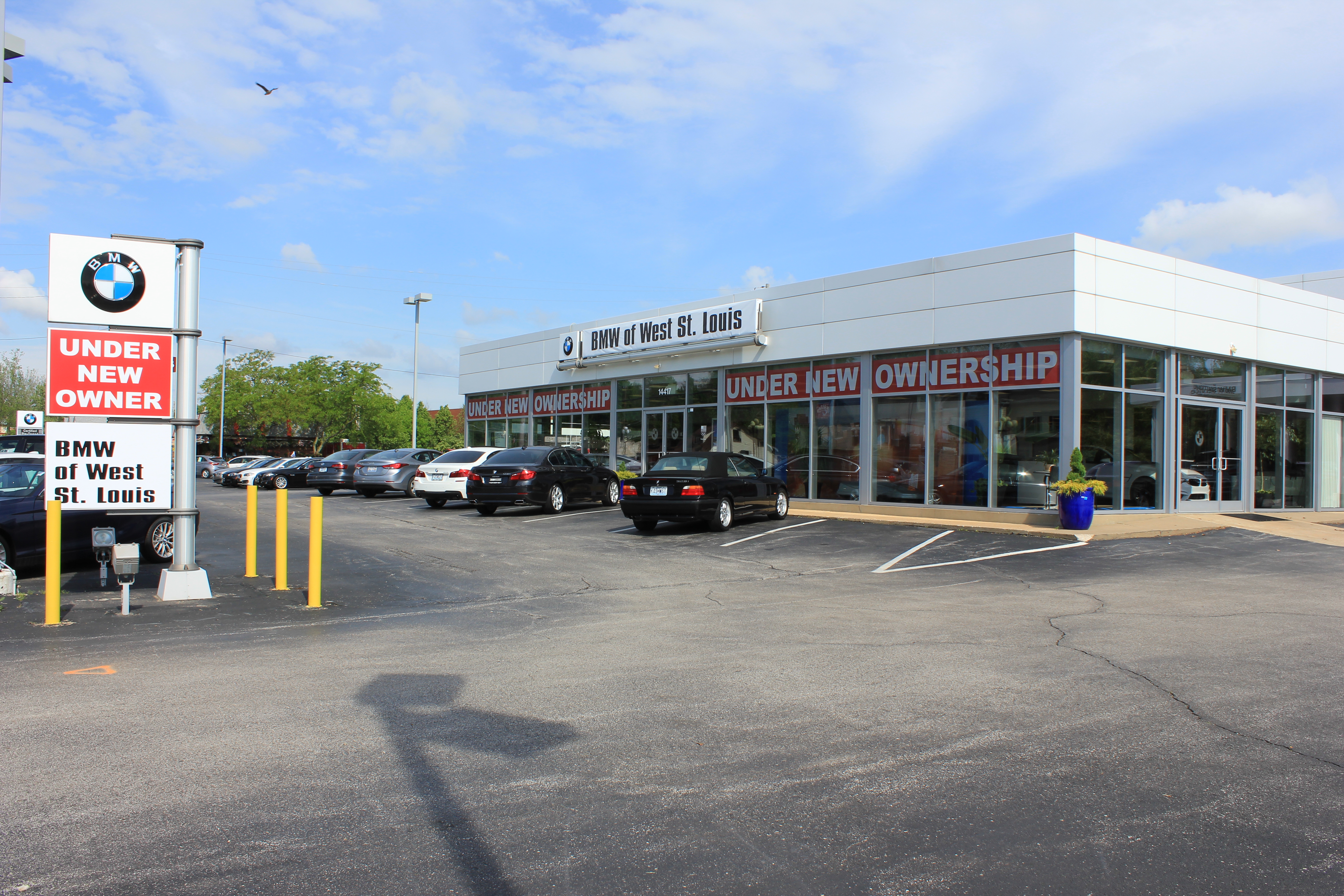 BMW of West St. Louis in Ballwin, MO 63011